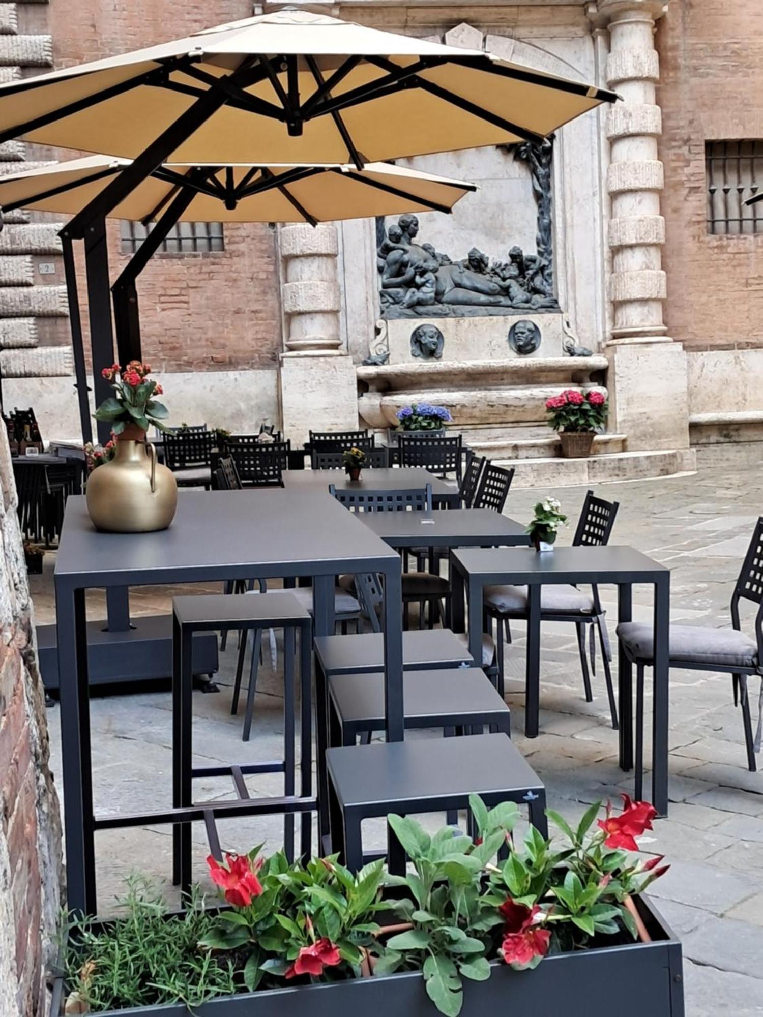 Hotel Minerva Сиена Экстерьер фото